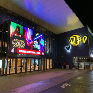 ecran publicitaire led cinéma Pathé Avignon installé par OUTDOOR Media