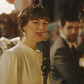 14.L-O-V-E-En Vogue.jpg