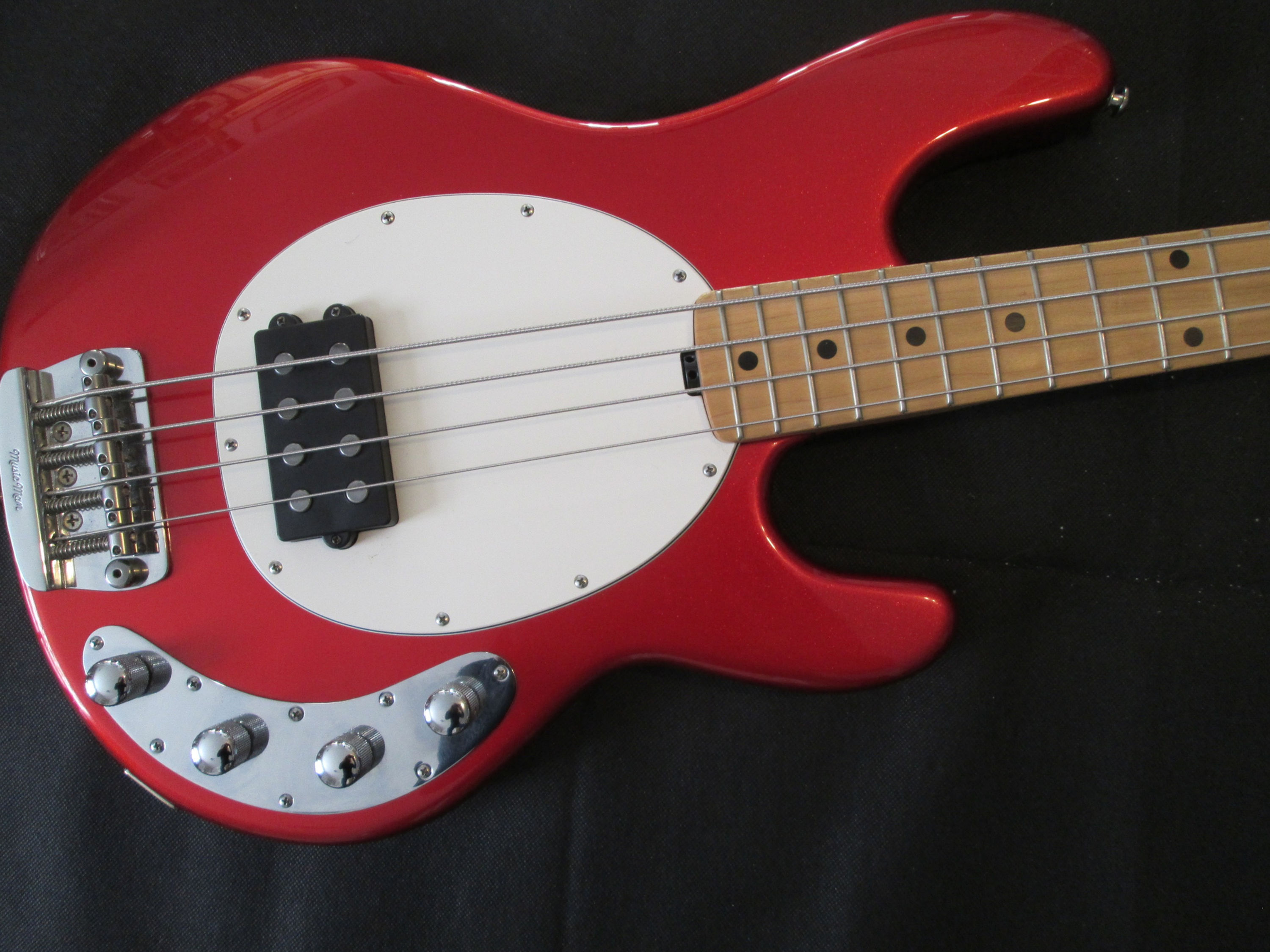 Ernie Ball Musicman Stingray bass