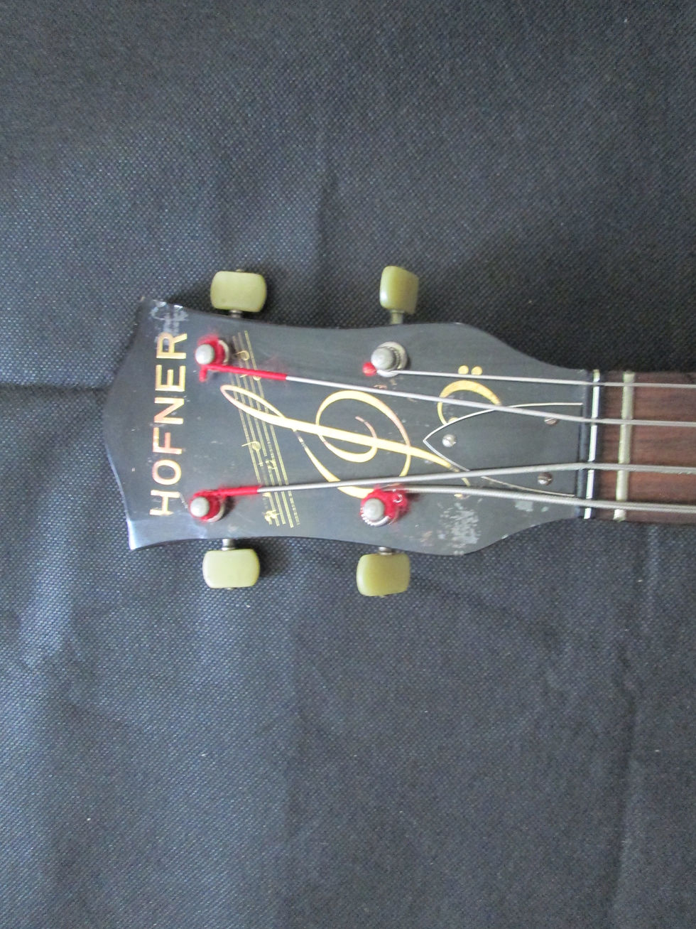 Thumbnail: Hofner Senator bass