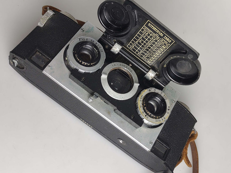 Thumbnail: Stereo realist camera (ss24)