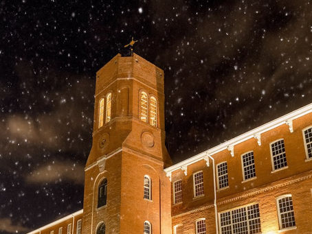 Apartment building in Warwick, RI during a snowstorm