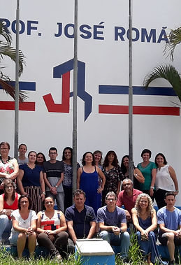 FOTO PESSOAL DA ESCOLA 2019.jpg