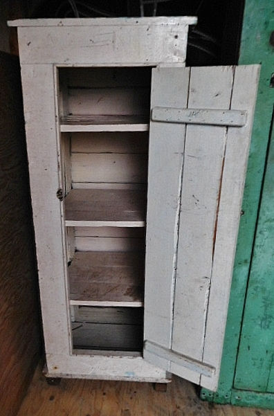 Miniature : ARMOIRETTE