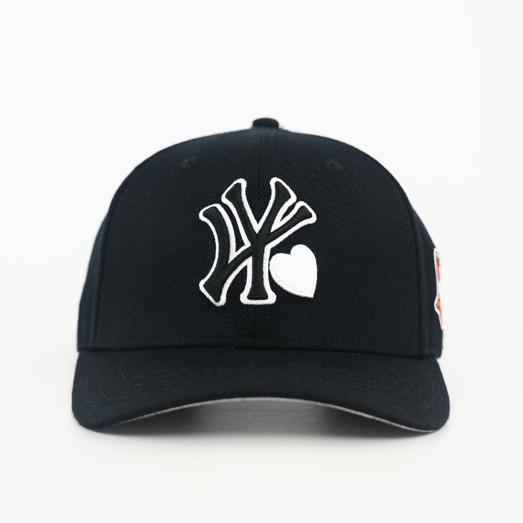 L❤️VE YOURS Fade the Black SnapBack Hat