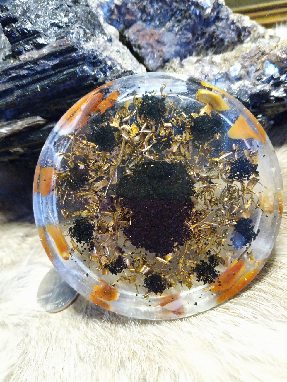 Thumbnail: Triquetra Charging Plate