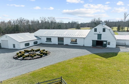 horse farm rental.jpg