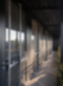 Pasillo de entrada hacia ERIA LASH STUDIO, Japanese Lash Studio en Juriquilla.
