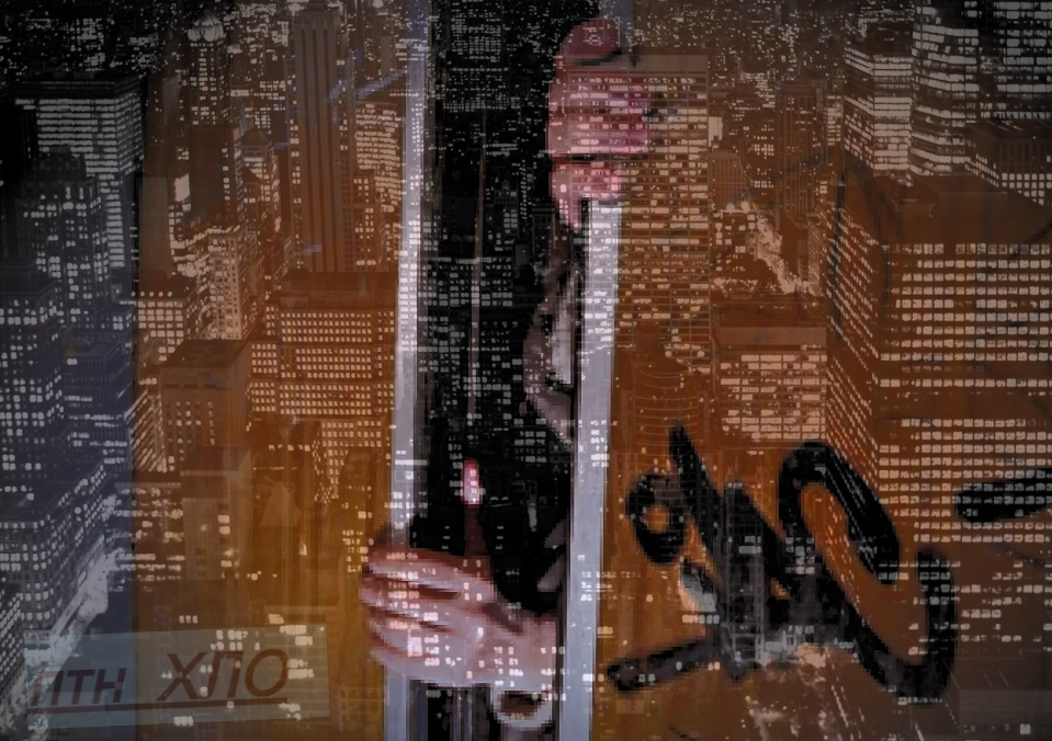 людина яка застрягла в ліфті....