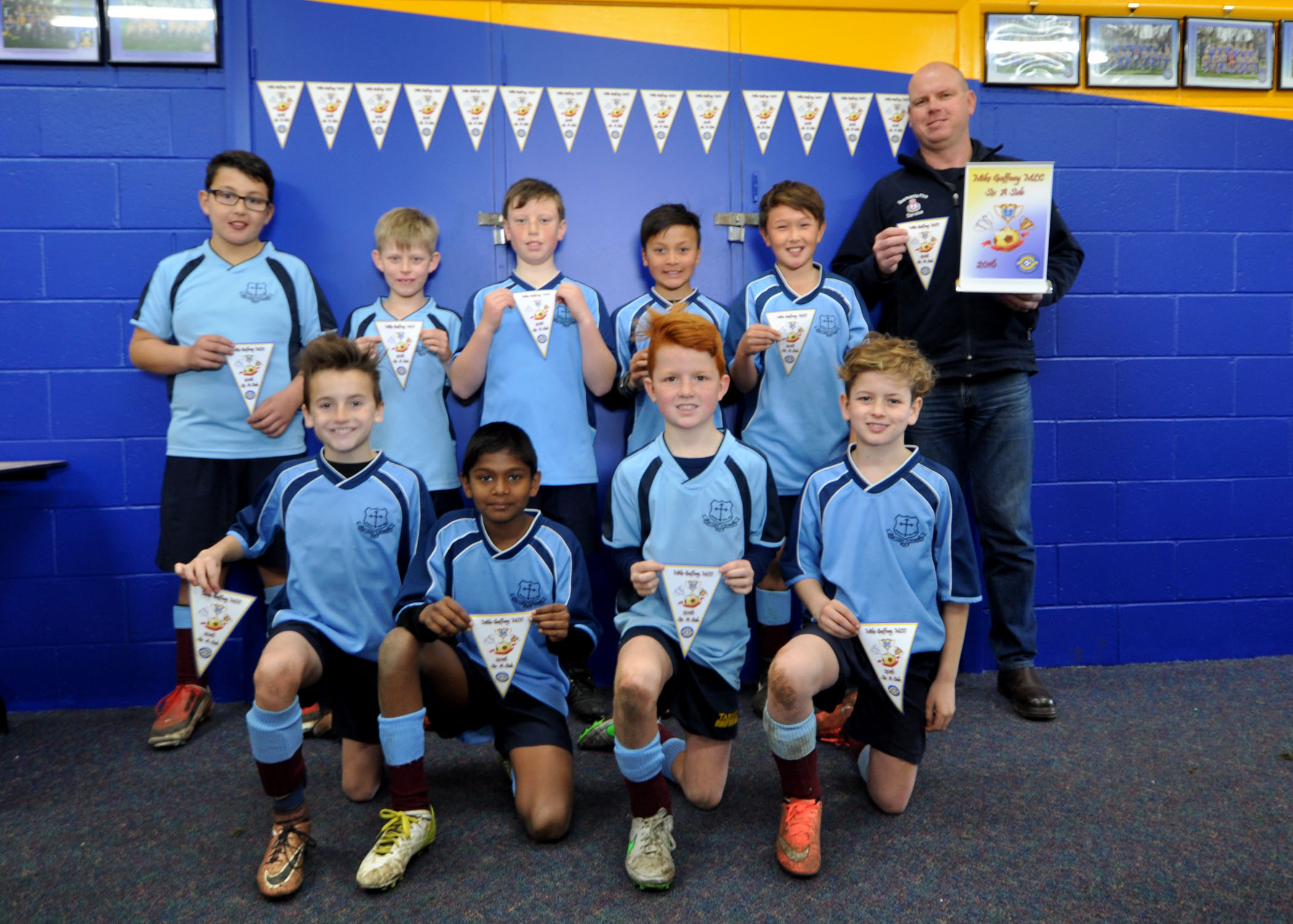 6 - 2016 Six A Side