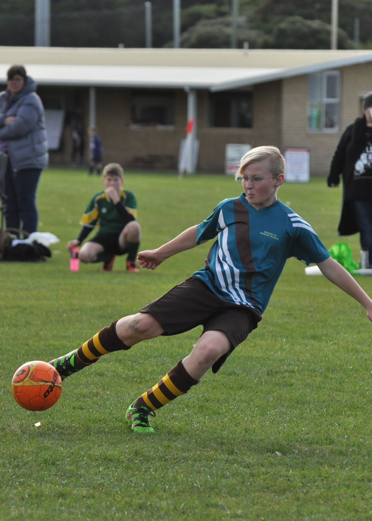 33 - 2016 Six A Side