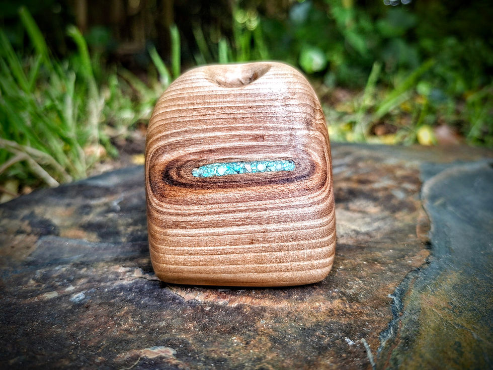 Whakaaro wooden holder with turquoise inlays