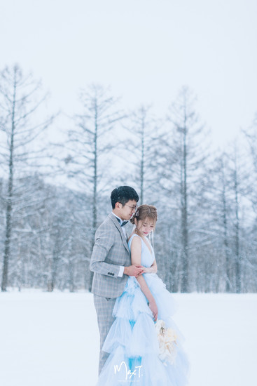 北海道婚紗相 攝影師推介5大日本雪景婚攝地點+冬季婚紗保暖攻略  Pre-Wedding 海外oversea婚紗攝影 雪地雪景 禮服 白雪 Max Tang Photography