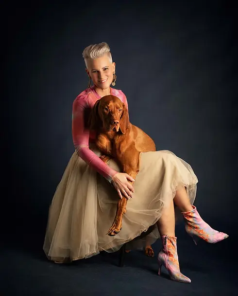 Daniela mit Hund.webp