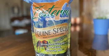 Support equine gut health with a complete vitamin and mineral blend