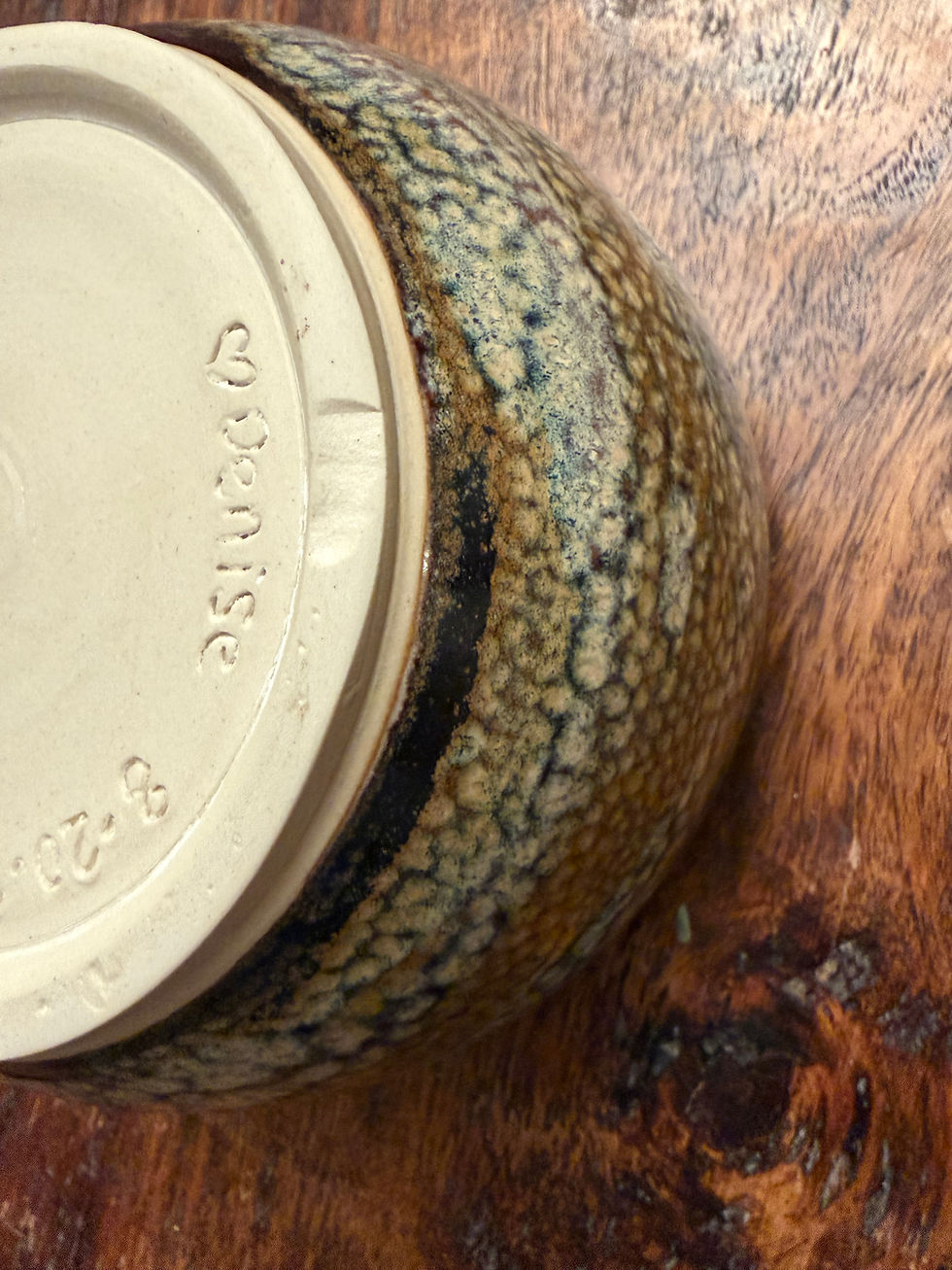 Thumbnail: Bowl in Earth Sedement