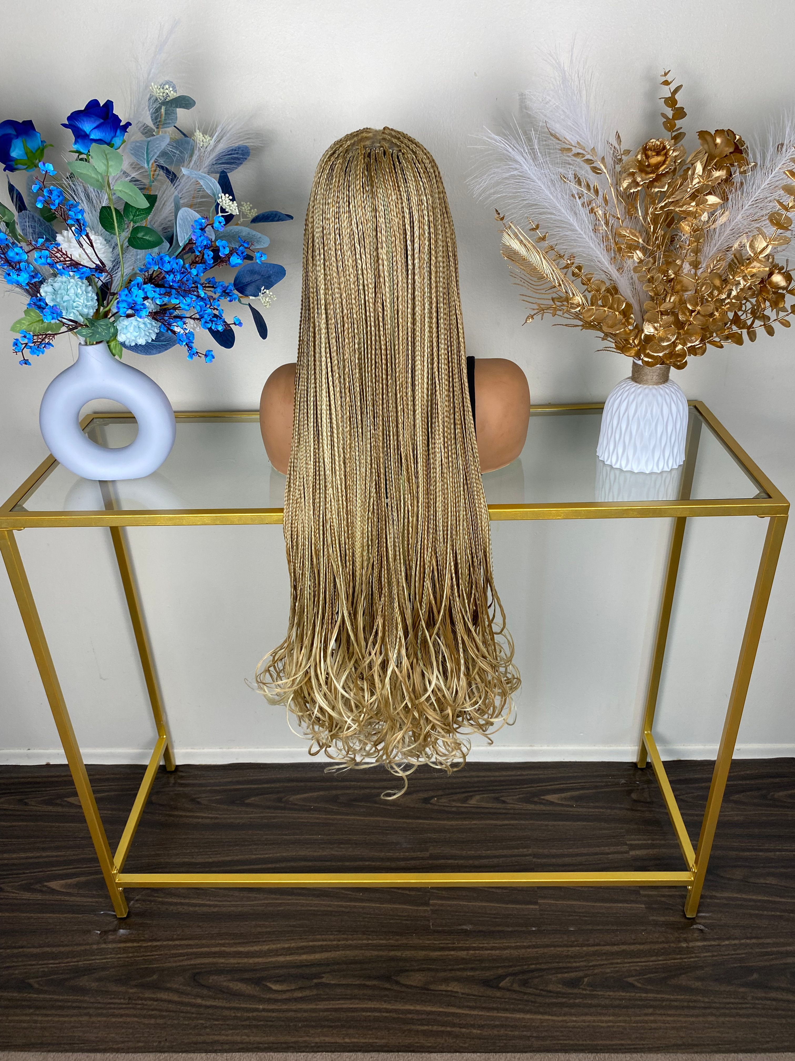 Silky Knotless Braids Curls