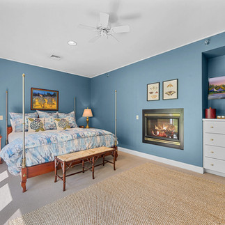 Garden view guestrooms with king beds in Stowe Vermont - couples only getaway