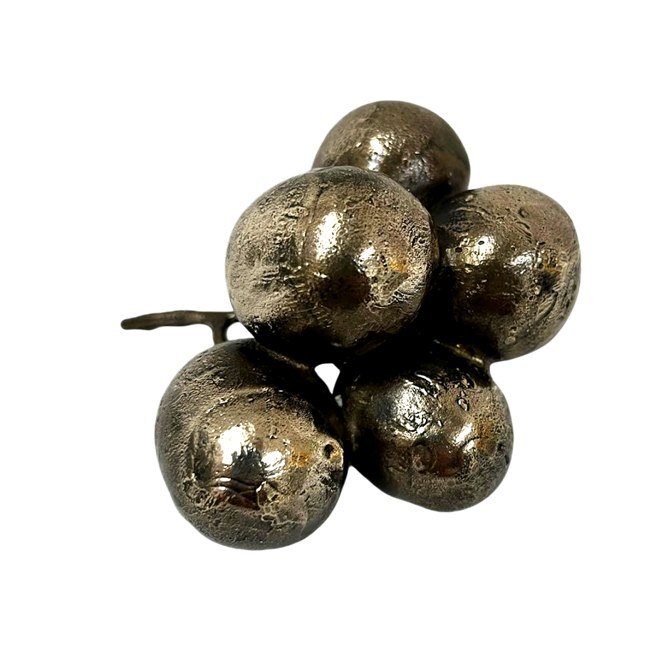 cluster of plumes casted in bronze by kirså