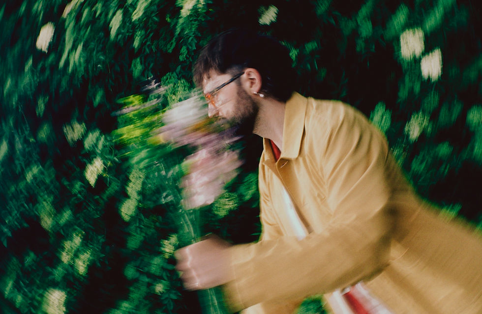 Scott Quinn returns with emotionally charged new single 'Overdrawn'