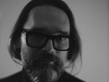 R.M. Hendrix captivates on his wondrous new single 'Drugs'