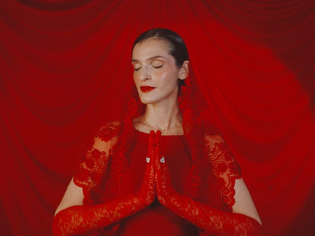 Eleri Ward turns affirmations into atmosphere on her new single ‘BELIEVE IT AND IT’S TRUE’