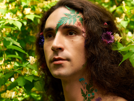 Garland Kelley offers up the wonderfully warm new single 'Mortal'