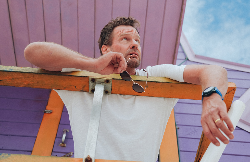 Stephen Mugford finds the meaning of life in new single ‘Fuzzy Socks (Na Na Na)’