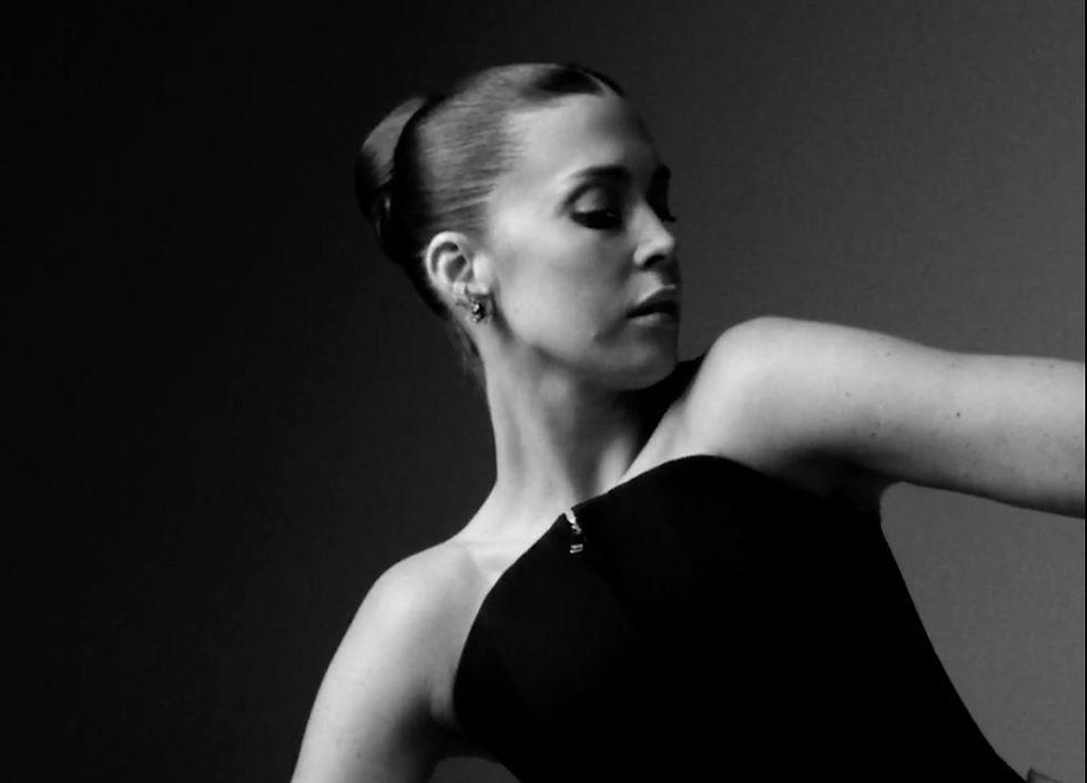 Jessie Altman lets the fairytale fall away on new album 'Lovelight'