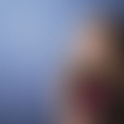 Ava Valianti shares raw new single 'Sophomore Slump'