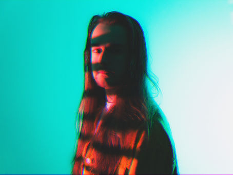 Rhys Hurd balances nostalgia and self-reflection on new single 'Who the hell am i?'