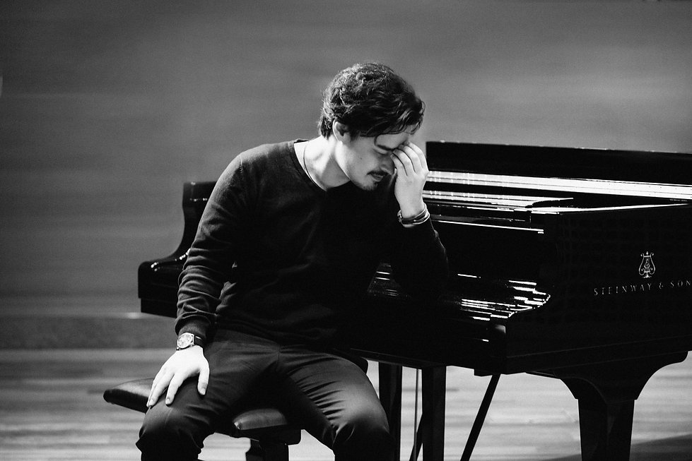 Christopher Park Pianist