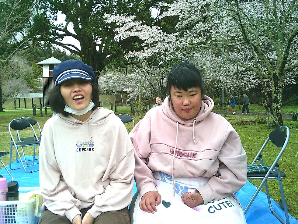 どんぐり行事「続・花見行きました!!」