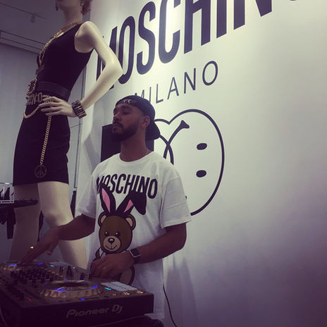 S.DOT Moschino2.jpg