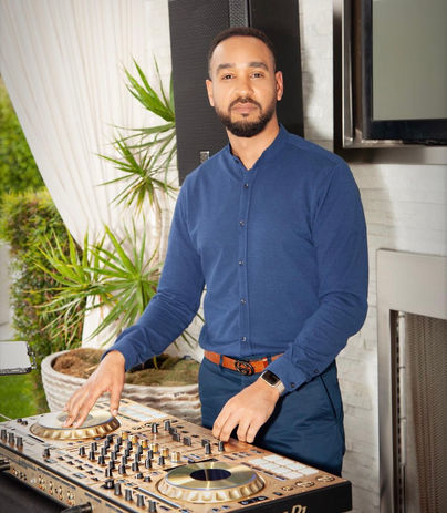 S.DOT at Private Estate Event.jpg