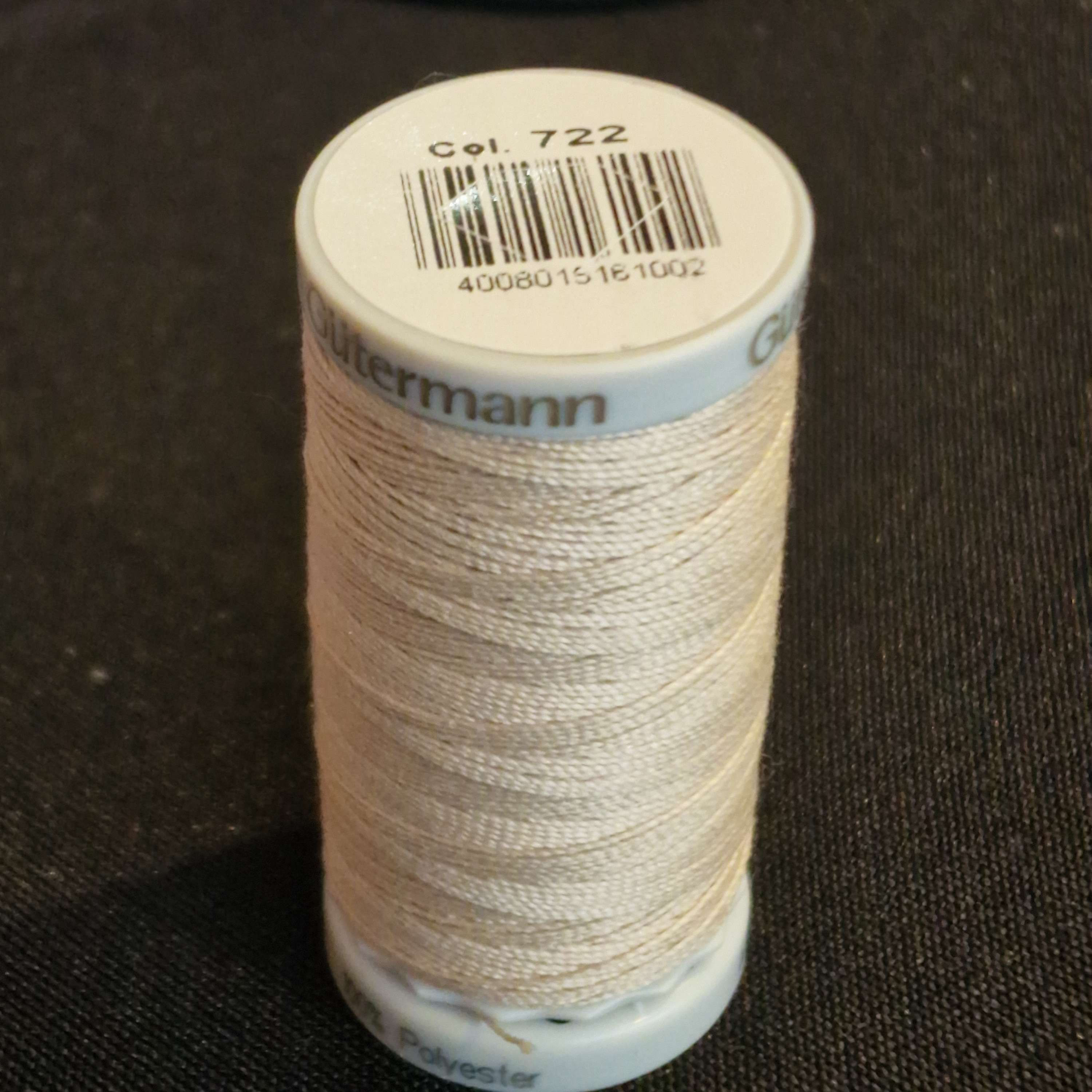 Bobine de fil "Très résistant" 100m, col 722