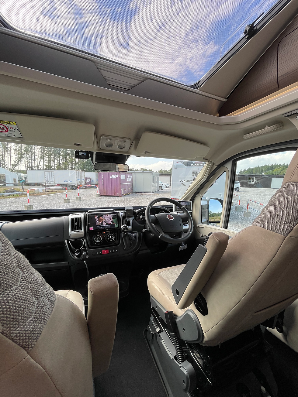 運転席