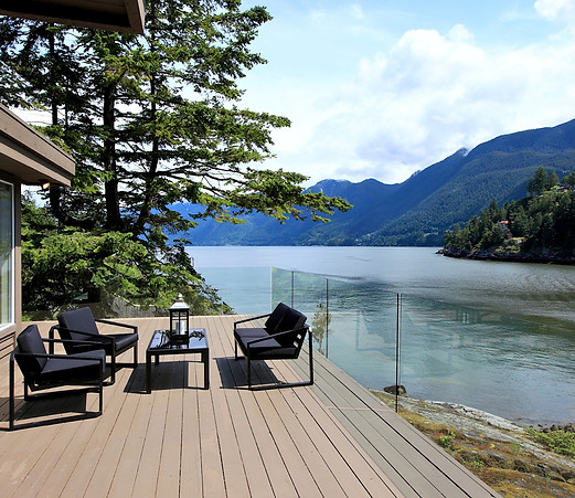 luxury waterfront estate.jpeg