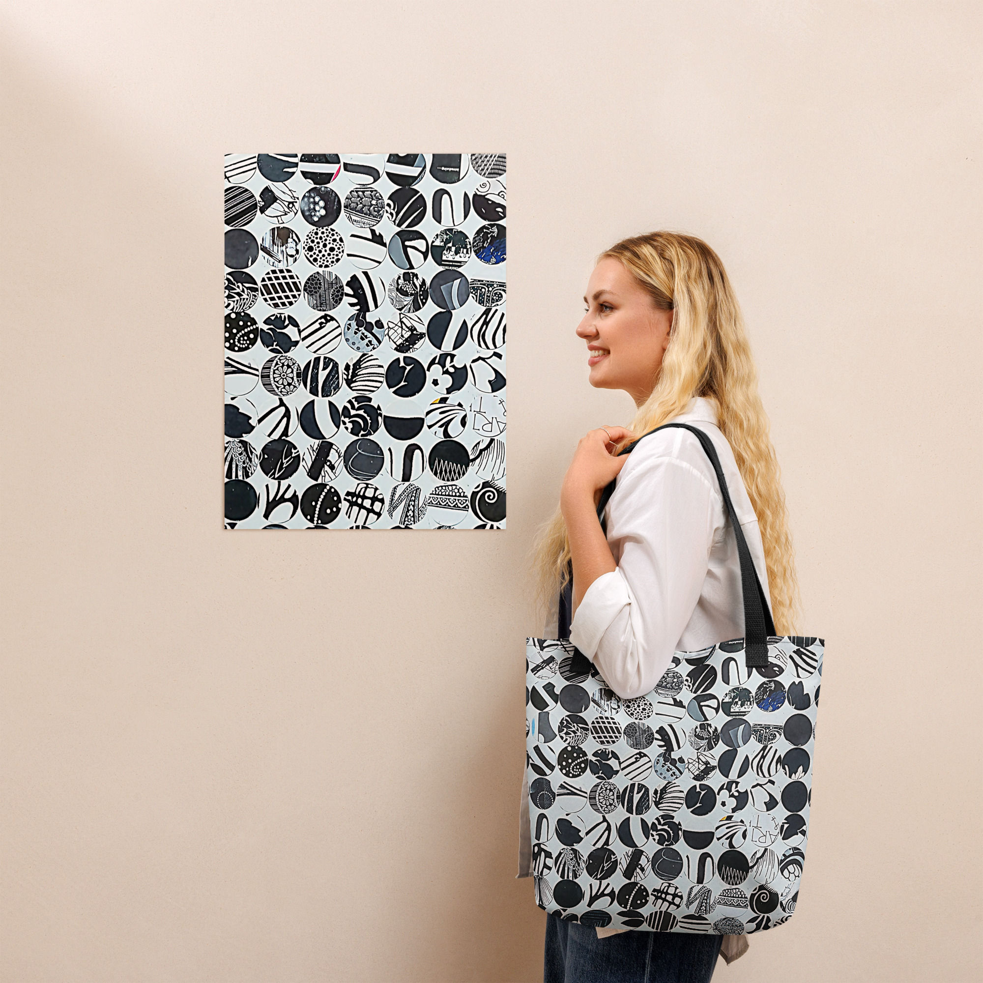 Black and White Echo Tote bag