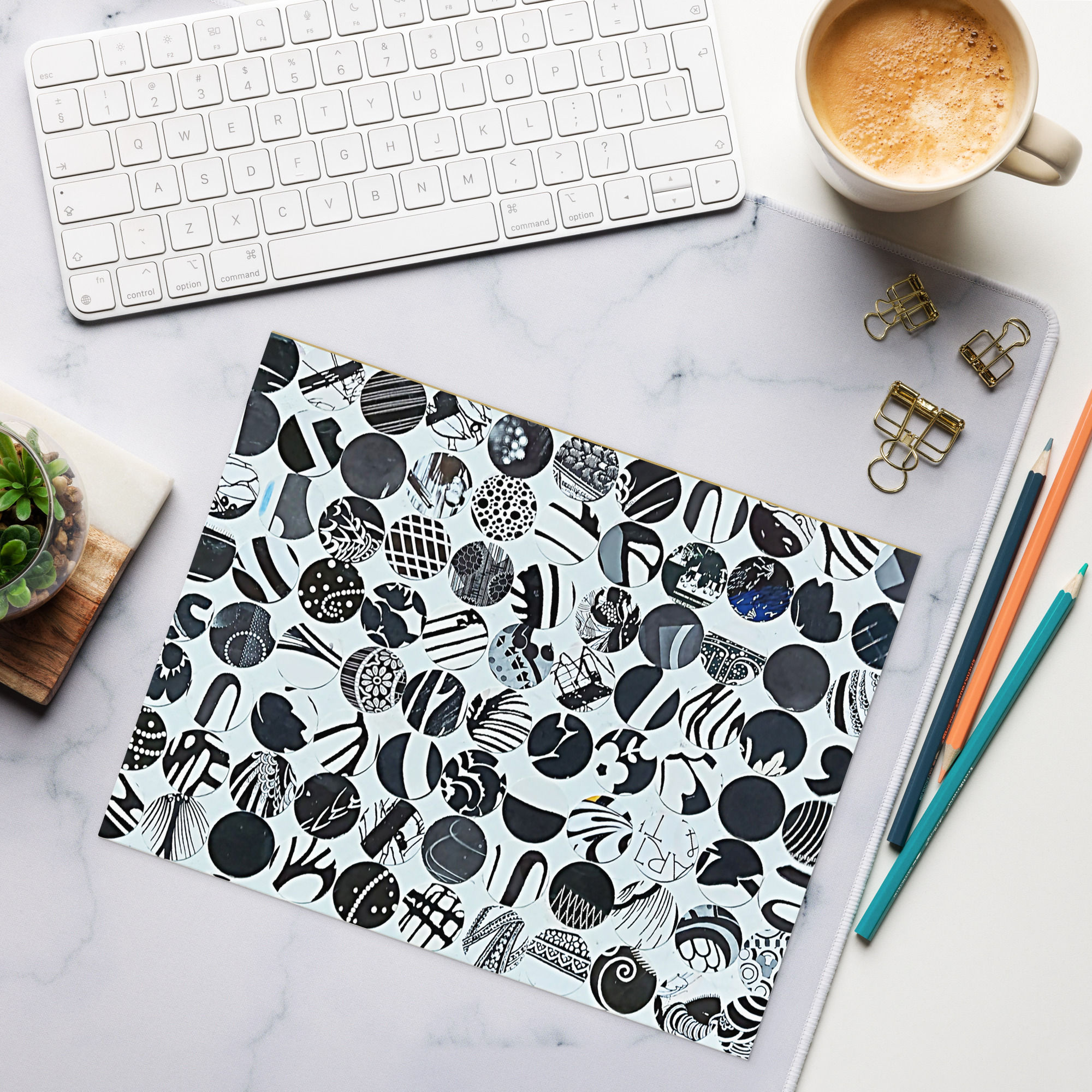 Black and White Echo Notepad