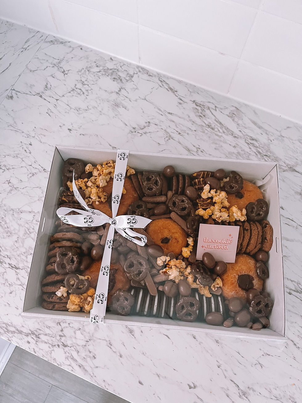 Thumbnail: Medium Chocolate Desert Box