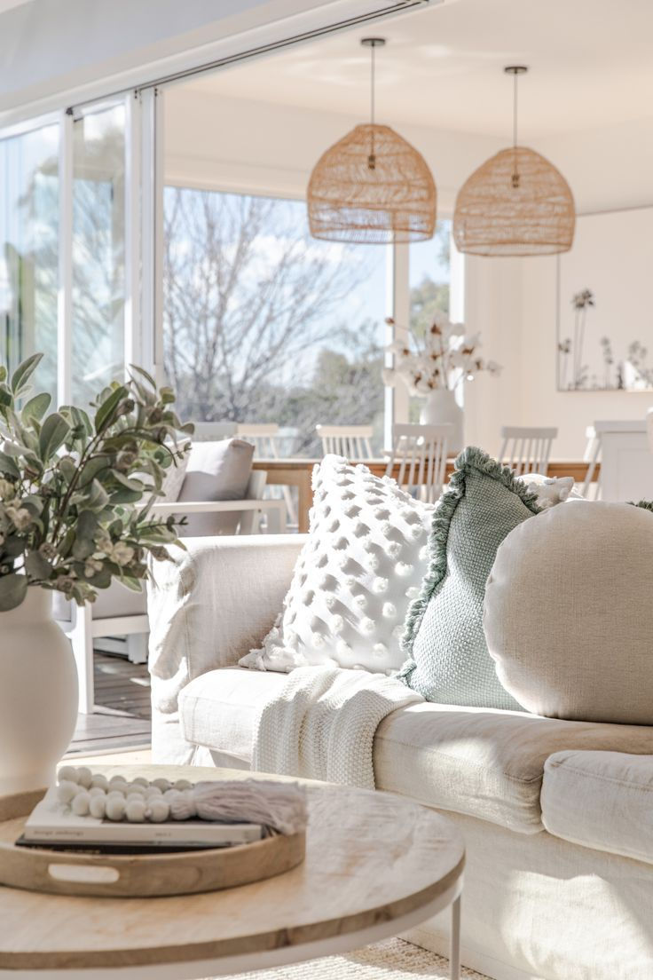 interior, living room, sunshine, enterijer, dnevna soba, sunce, cushions, jastucici