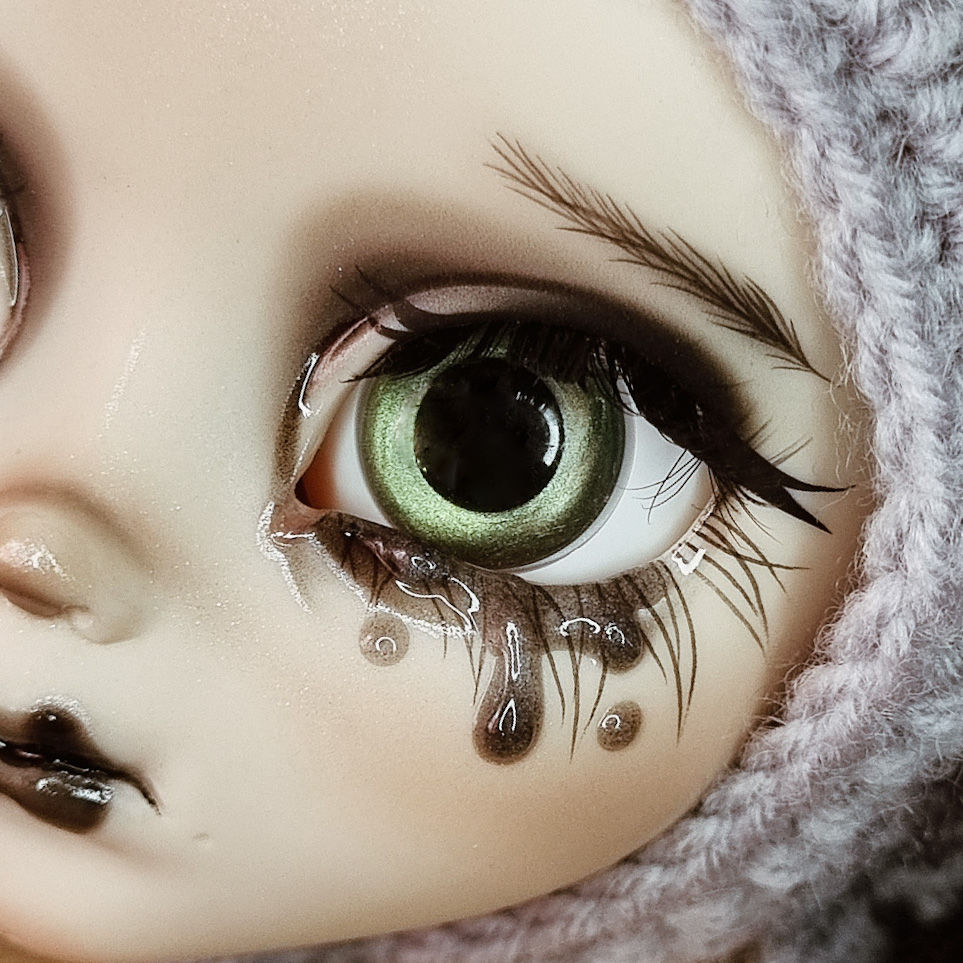 Thumbnail: Whisper