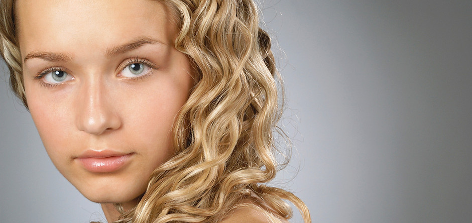 Curly Blonde