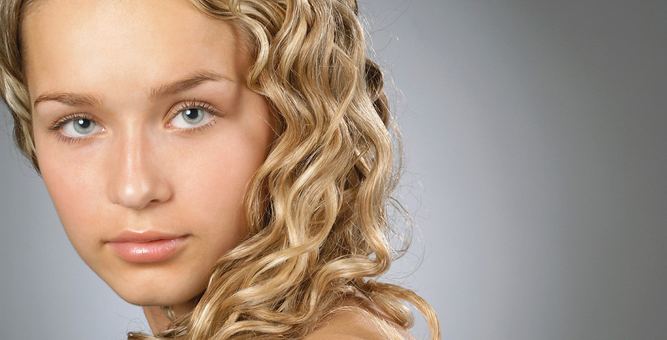 Curly Blonde