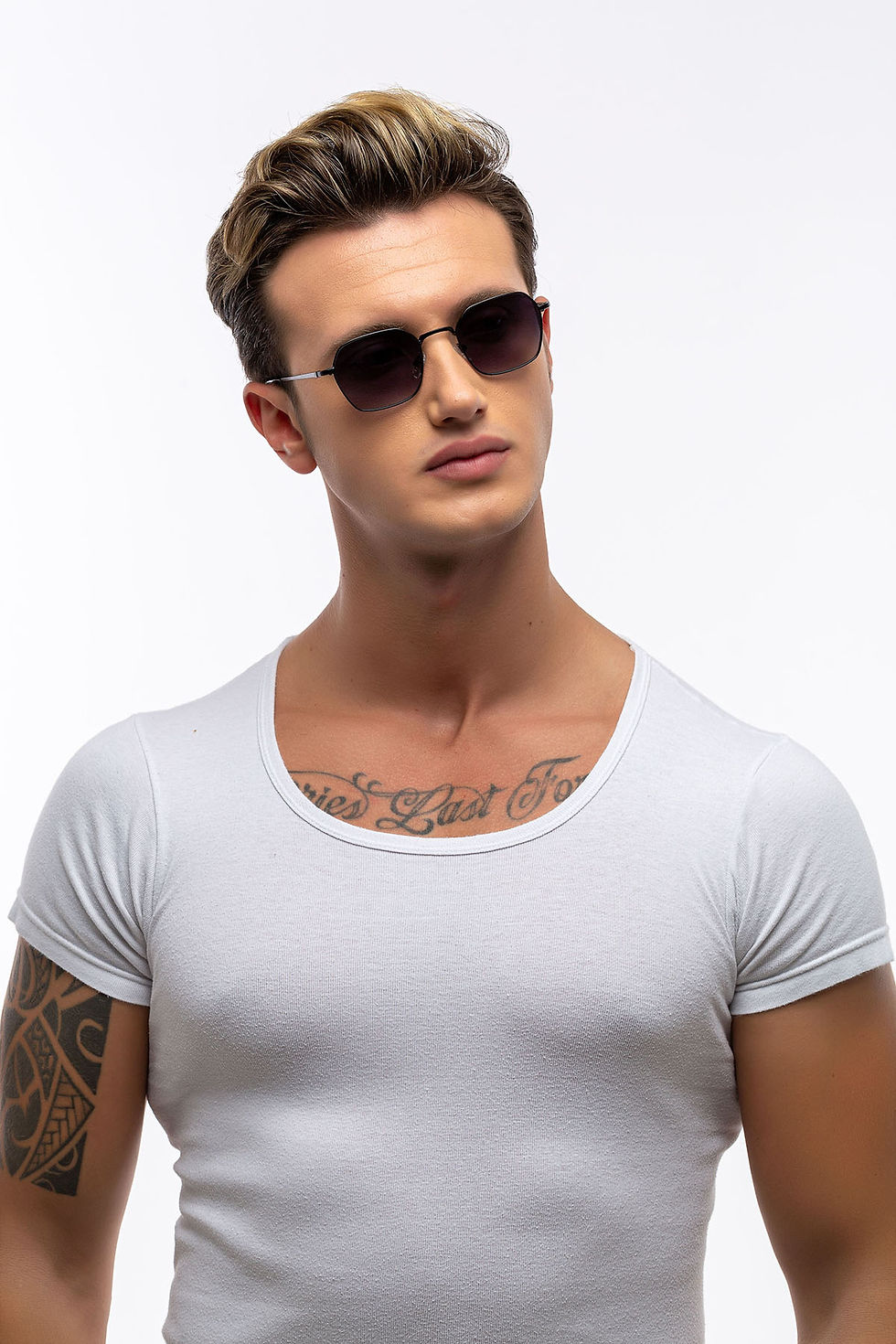 Thumbnail: Roscoe Men's Sunglasses