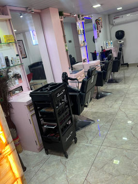 Mayuras Beauty Ladies Salon Sector 12 Kharghar