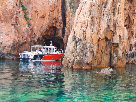 Les Calanques de Piana et Scandola en bateau : notre coup de cœur pour Christophe d’Albellu Croisière