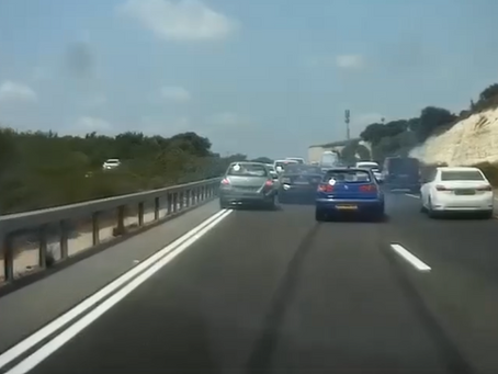לא שומרים מרחק: אחד מכל עשרה הרוגים בתאונות דרכים- בתאונת חזית אחור