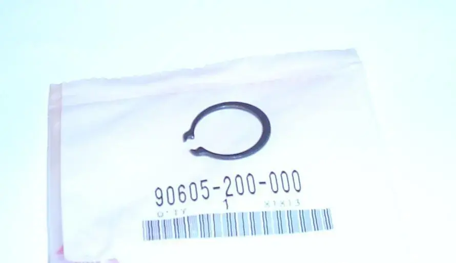 *1EA OEM HONDA 20MM KICK SHAFT SET-RING 90605-200-000 (209C)